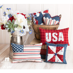 link to Patriotic Mini Pillows Kit