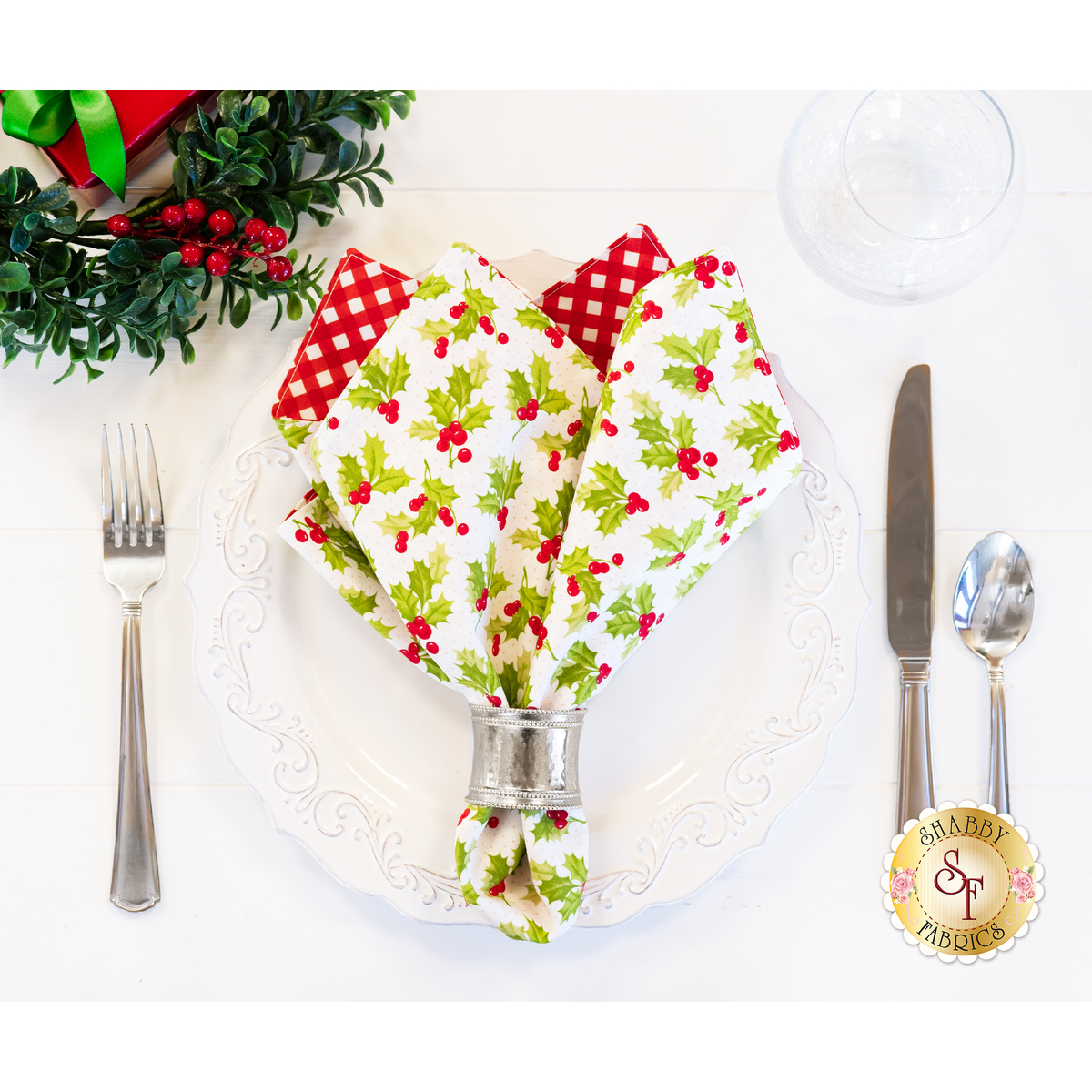 Merry Christmas Cloth Napkins - Set of 4 Christmas napkins – White