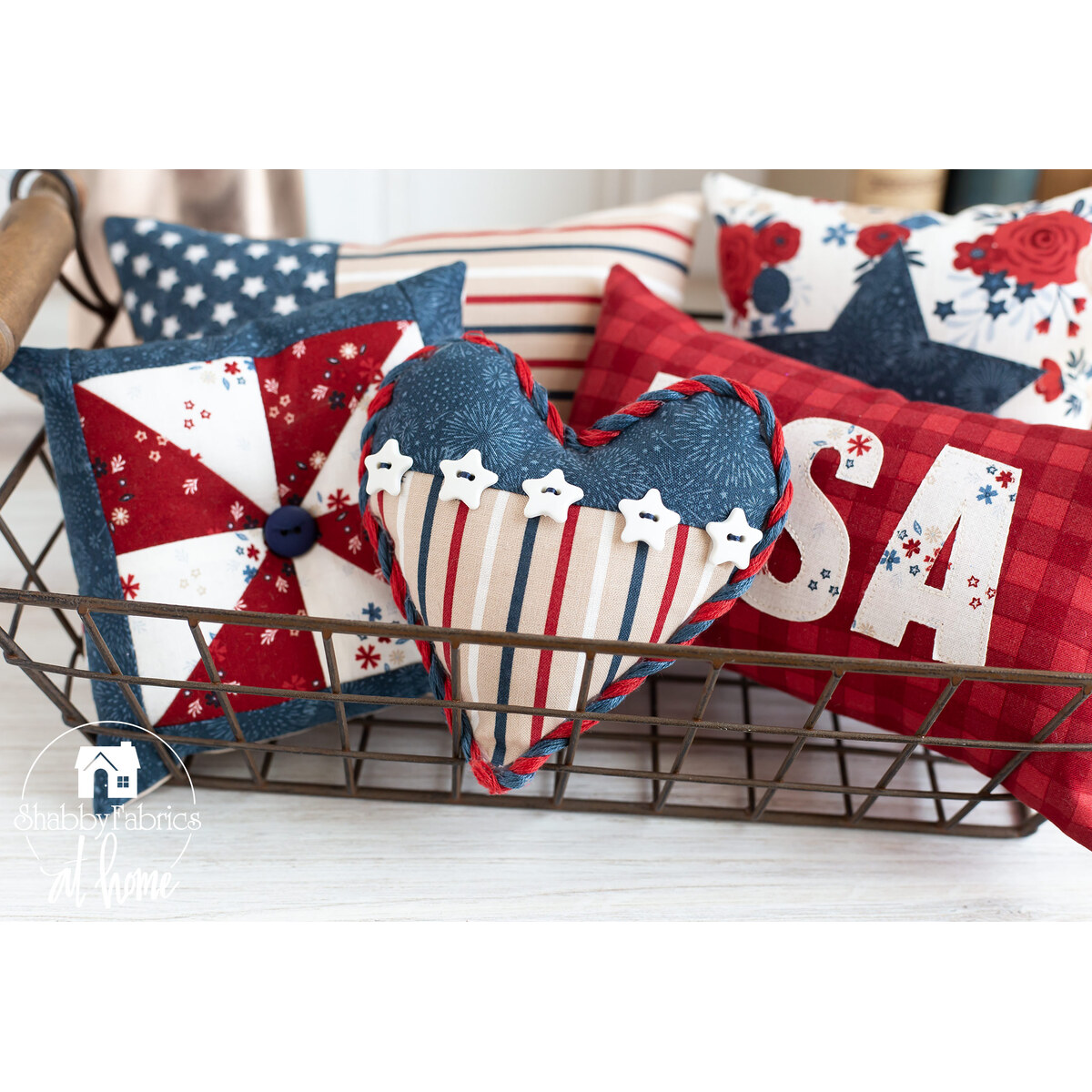 https://cdn.shabbyfabrics.com/image/1200x1200/pid-151263-patrioticminipillows-secondaryimage1.jpg?1682973479