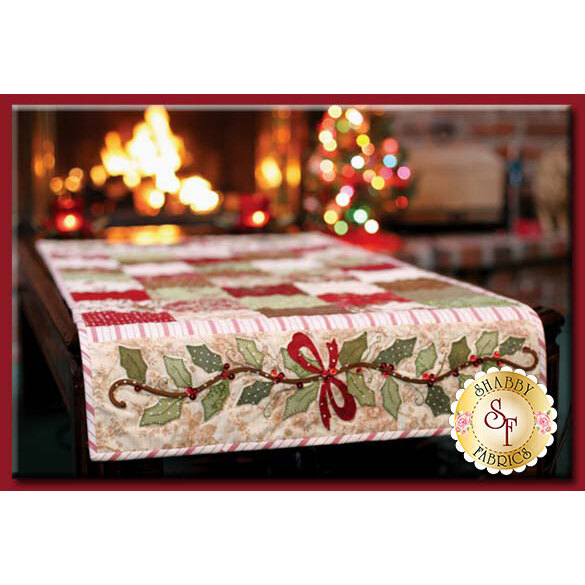 HOLLY & BERRIES TABLE RUNNER Shabby Fabrics Table pattern Quilting APPLIQUE 