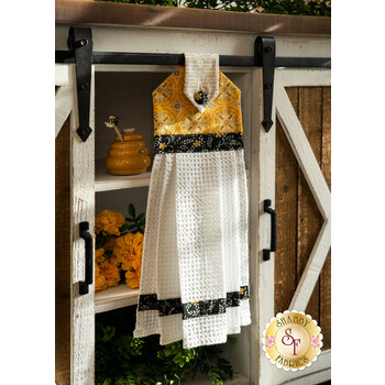  Hanging Towel Kit - Bee Grateful - Yellow