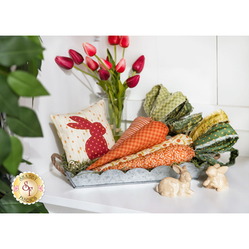  Lady Tulip Fabric Carrots and Mini Pillow Kit