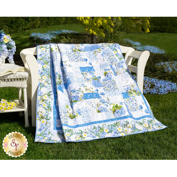  Periwinkle Spring Quilt Kit