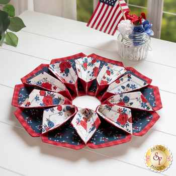  Fold'n Stitch Blooms Kit - Red, White and True