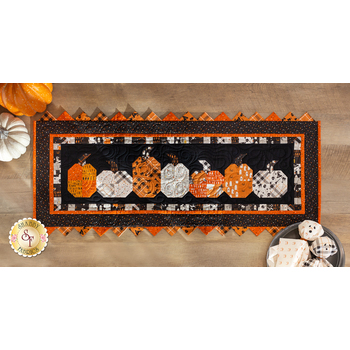  Pumpkins in a Row Table Runner Kit - Hey Bootiful