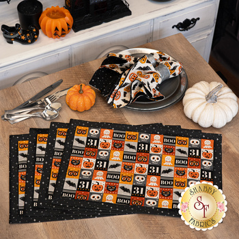  Self-Binding Placemats Kit - Makes 4 - Witching Hour