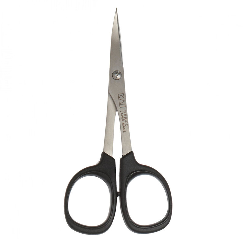 Kai scissors with a curved tip
