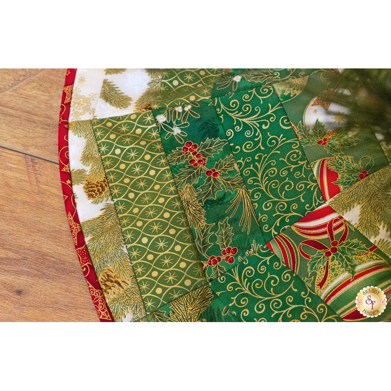 Quilt As You Go Christmas Tree Skirt Batting + Pattern Kit – Heavenly  Fabric Shop