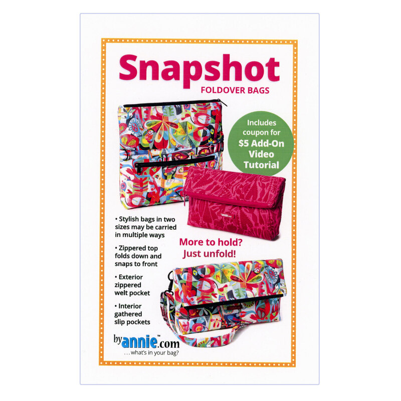 Front of the Snapshot Foldover Bags pattern booklet, featuring the finished products