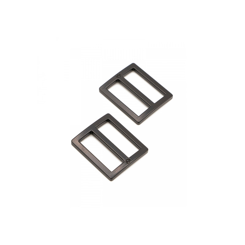 2 black rectangle rings on a white background