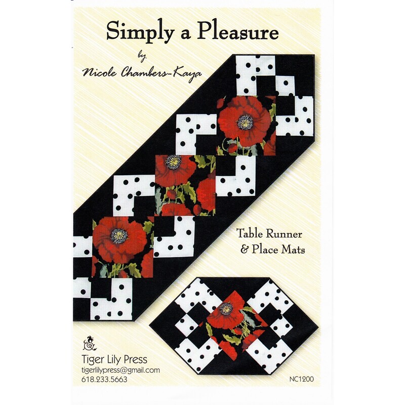 Front cover of pattern displaying the full table runner and place mat