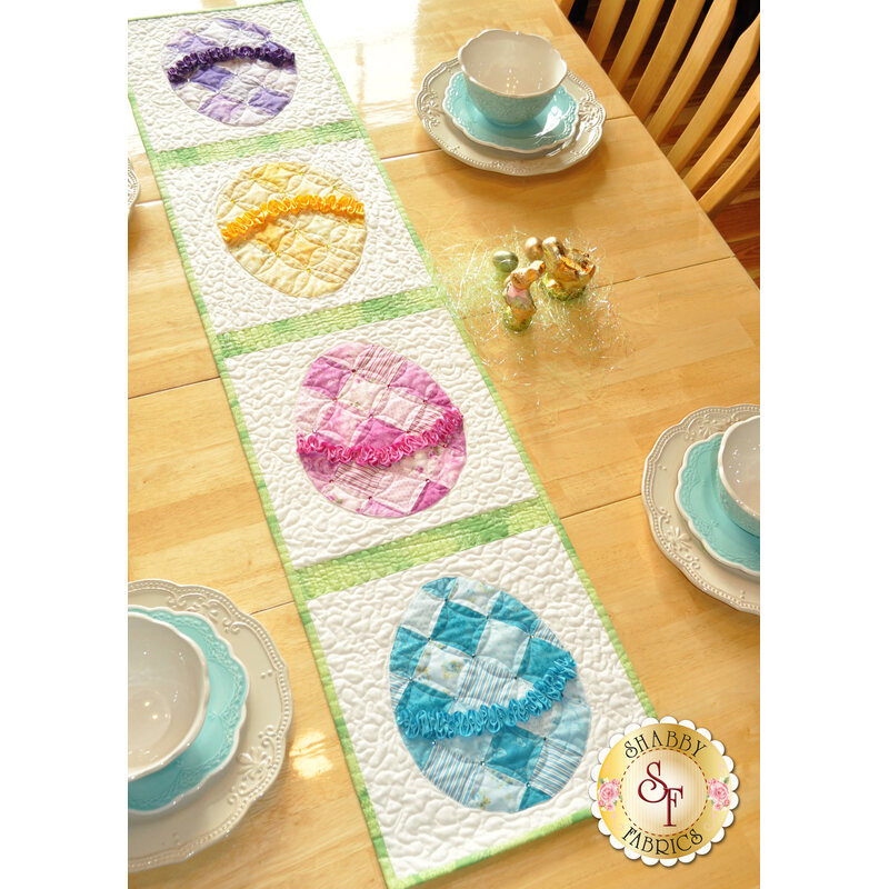 Ruched Easter Egg Table Runner Kit | Shabby Fabrics